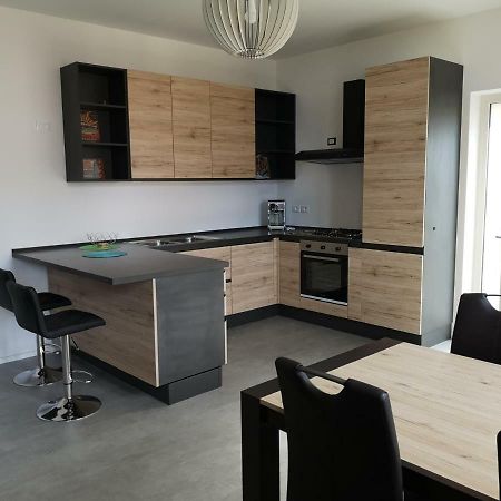 Casa Consolati Apartment เบรนโซเน ซูล การ์ดา ภายนอก รูปภาพ