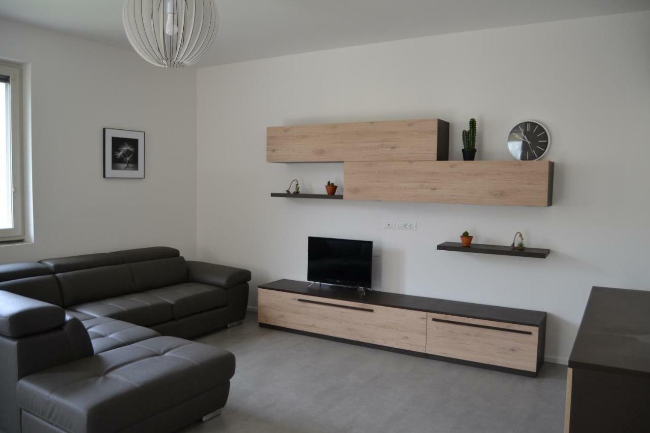 Casa Consolati Apartment เบรนโซเน ซูล การ์ดา ภายนอก รูปภาพ