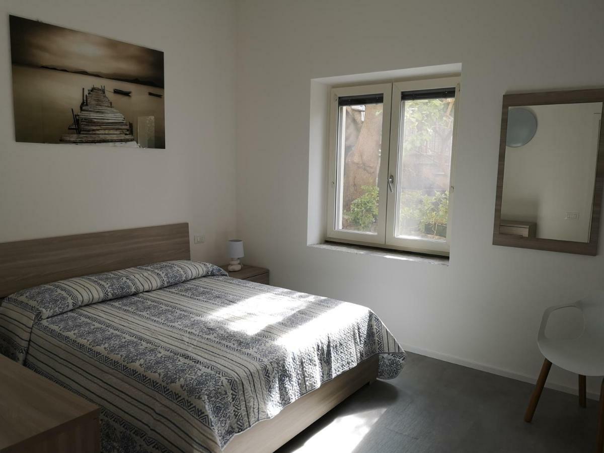 Casa Consolati Apartment เบรนโซเน ซูล การ์ดา ภายนอก รูปภาพ